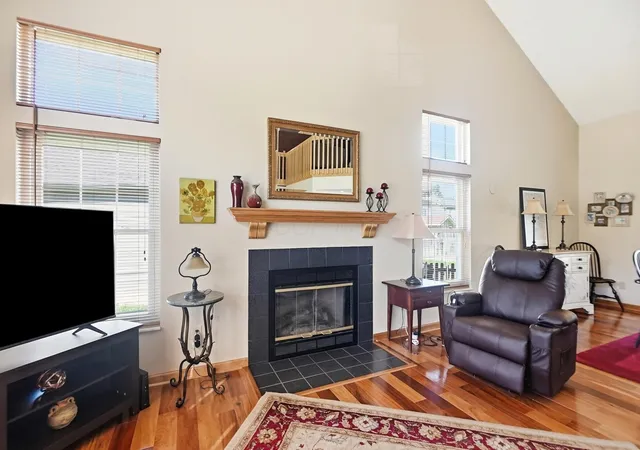 Photo 3 of Single family home for sale at 1564 Whitcombe Way, Columbus, OH 43228 | MLS# 226037342 | Listing updated on 2026-10-16