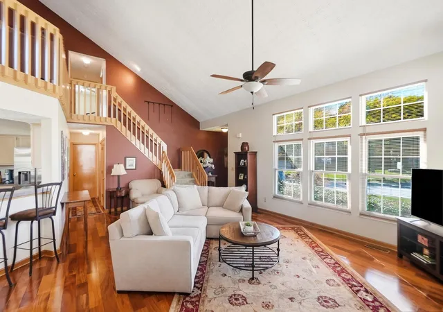 Photo 4 of Single family home for sale at 1564 Whitcombe Way, Columbus, OH 43228 | MLS# 226037342 | Listing updated on 2026-10-16
