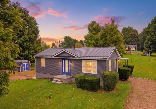Photo 1 of Single family home for sale at 15886 Pleasant View Dr, Mount Vernon, OH 43050 | MLS# 226036124 | Listing updated on 2026-09-27