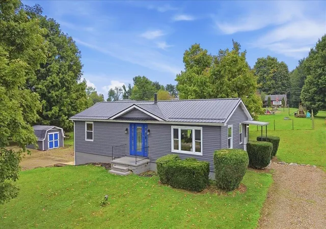Photo 2 of Single family home for sale at 15886 Pleasant View Dr, Mount Vernon, OH 43050 | MLS# 226036124 | Listing updated on 2026-09-27