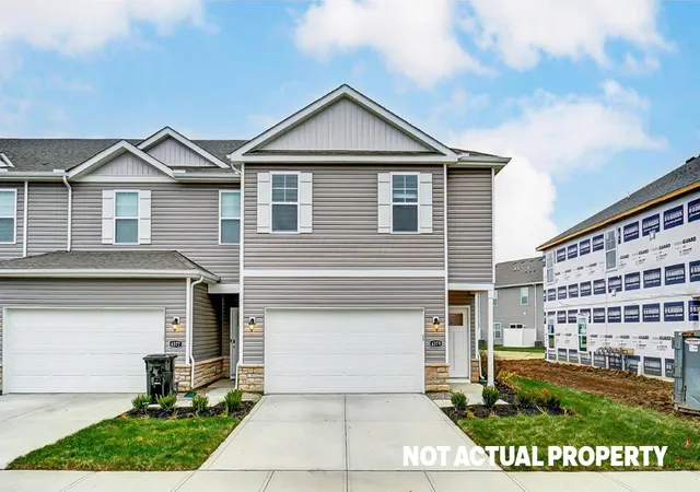 Photo 1 of Sale Pending at 1418 Marinelli Dr E, Columbus, OH 43228 | MLS# 226036125 | Listing updated on 2026-09-23