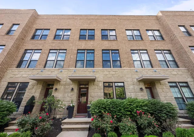 Condo for sale at 976 Pullman Pl #26, Columbus, OH 43212 | MLS# 226036248