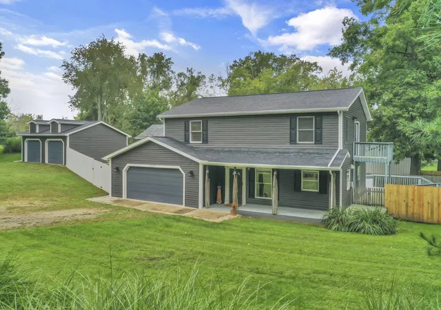 Photo 3 of Single family home for sale at 13175 King Rd NE, Thornville, OH 43076 | MLS# 226036229 | Listing updated on 2026-09-23
