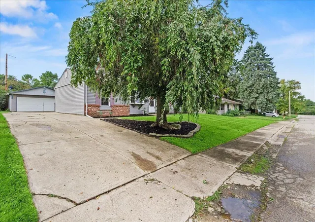Photo 4 of Single family home for sale at 759 Mark Dr, Urbana, OH 43078 | MLS# 226036162 | Listing updated on 2026-09-24