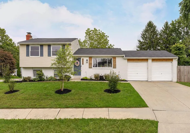 Photo 1 of Single family home for sale at 1084 Fletcher Dr, Reynoldsburg, OH 43068 | MLS# 226036253 | Listing updated on 2026-09-28