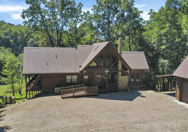 Photo 2 of Single family home for sale at 20572 Buena Vista Rd, Rockbridge, OH 43149 | MLS# 226036187 | Listing updated on 2026-09-22