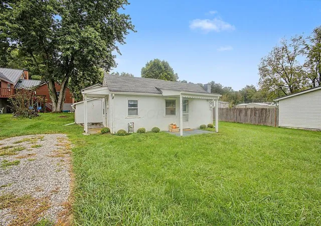 Photo 2 of Single family home for sale at 112 Cassil St, Mount Vernon, OH 43050 | MLS# 226036235 | Listing updated on 2026-10-06