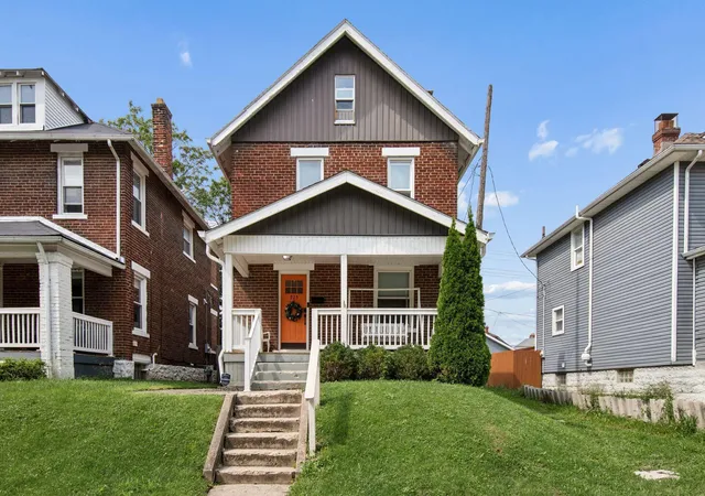 Photo 1 of Single family home for sale at 925 Gilbert St, Columbus, OH 43206 | MLS# 226036207 | Listing updated on 2026-10-05
