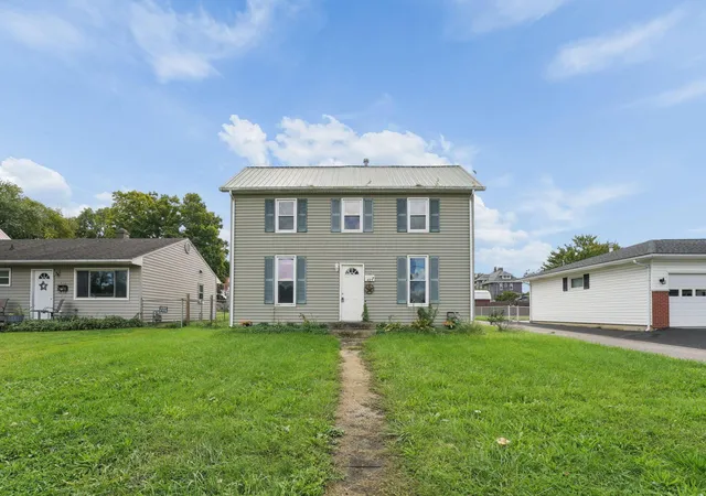Photo 1 of Single family home for sale at 419 Watt St, Circleville, OH 43113 | MLS# 226036197 | Listing updated on 2026-10-03