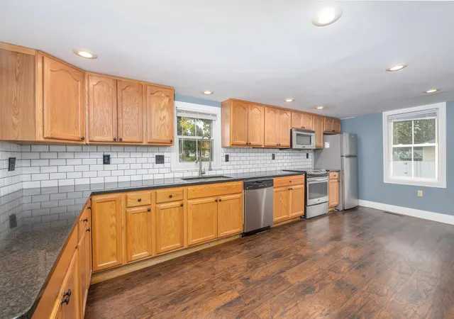 Photo 2 of Single family home for sale at 21 W College St, Fredericktown, OH 43019 | MLS# 226036273 | Listing updated on 2026-09-30