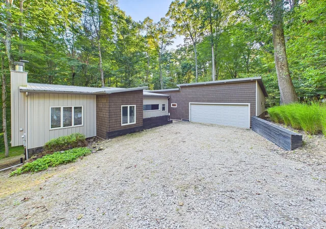 Photo 1 of Single family home for sale at 501 Kusa Ln, Sugar Grove, OH 43155 | MLS# 226036228 | Listing updated on 2026-10-01