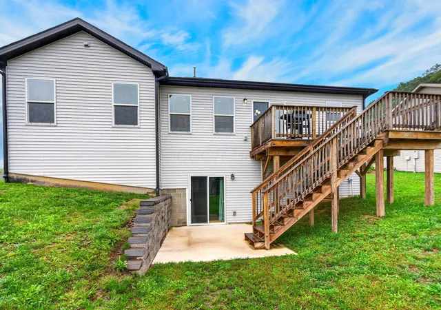 Photo 4 of Single family home for sale at 13922 Hemlock Pkwy, Logan, OH 43138 | MLS# 226036239 | Listing updated on 2026-09-23