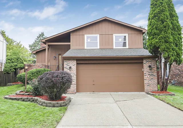 Photo 1 of Single family home for sale at 2473 Sutter Pkwy, Dublin, OH 43016 | MLS# 226036258 | Listing updated on 2026-09-28