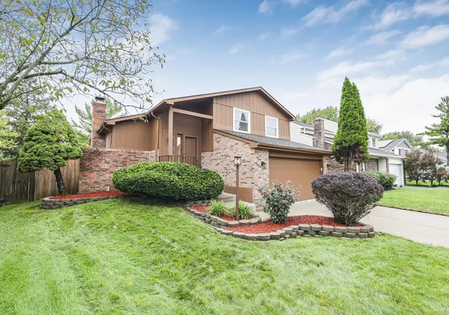 Photo 3 of Single family home for sale at 2473 Sutter Pkwy, Dublin, OH 43016 | MLS# 226036258 | Listing updated on 2026-09-28
