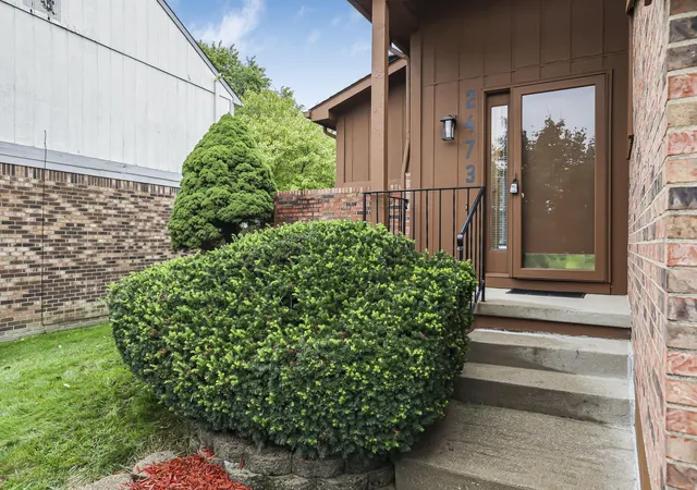 Photo 4 of Single family home for sale at 2473 Sutter Pkwy, Dublin, OH 43016 | MLS# 226036258 | Listing updated on 2026-09-28