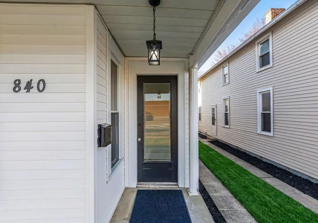 Photo 3 of Single family home for sale at 840 E Main St, Lancaster, OH 43130 | MLS# 226036374 | Listing updated on 2026-09-24