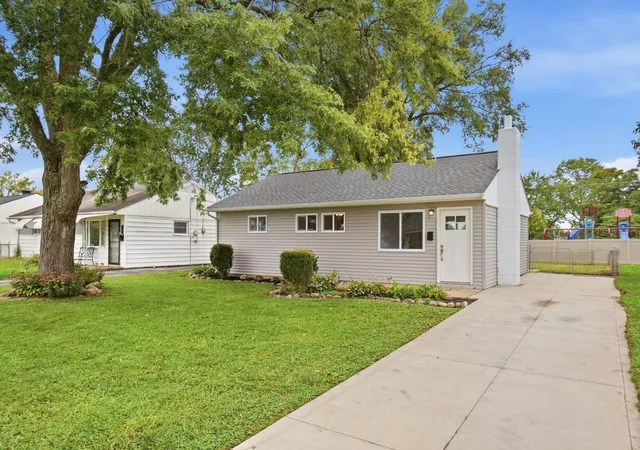 Photo 1 of Single family home for sale at 4356 Robin St, Grove City, OH 43123 | MLS# 226036265 | Listing updated on 2026-09-25