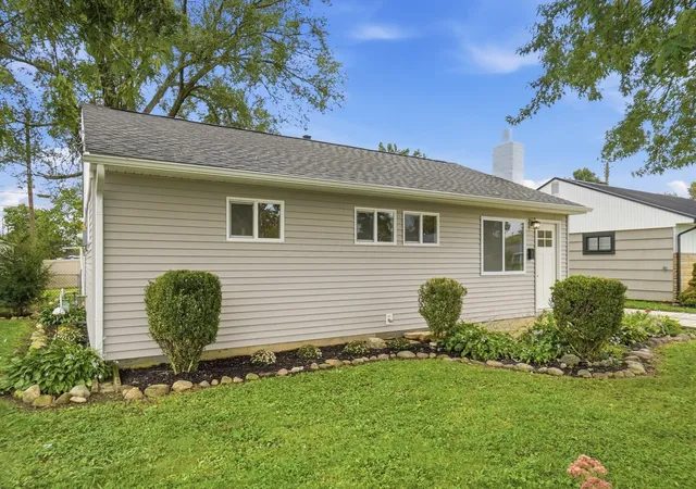 Photo 2 of Single family home for sale at 4356 Robin St, Grove City, OH 43123 | MLS# 226036265 | Listing updated on 2026-09-25