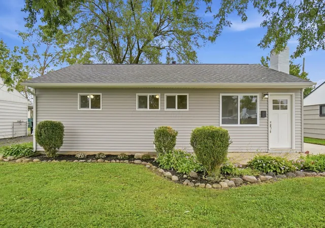 Photo 3 of Single family home for sale at 4356 Robin St, Grove City, OH 43123 | MLS# 226036265 | Listing updated on 2026-09-25