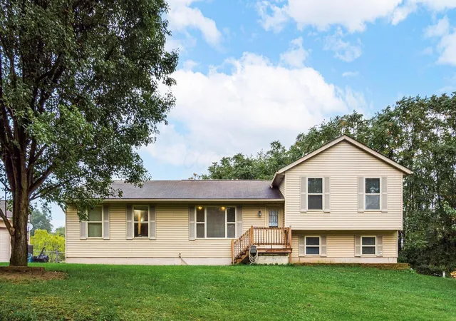 Photo 1 of Sale Pending at 5775 School House Rd, Dresden, OH 43821 | MLS# 226036296 | Listing updated on 2026-09-26