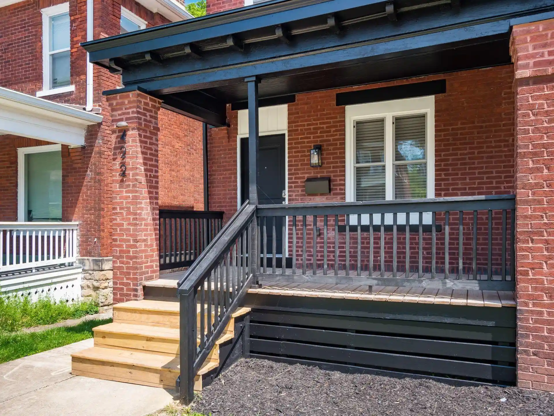 Listing Photo 2 - Condo for sale in 422-424 Morrison Ave located at 422-424 Morrison Ave, Columbus, OH 43205 - Unit 422-424 Morrison Ave
