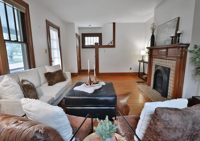 Photo 3 of Single family home for sale at 239 Chatham Rd, Columbus, OH 43214 | MLS# 226036312 | Listing updated on 2026-09-26