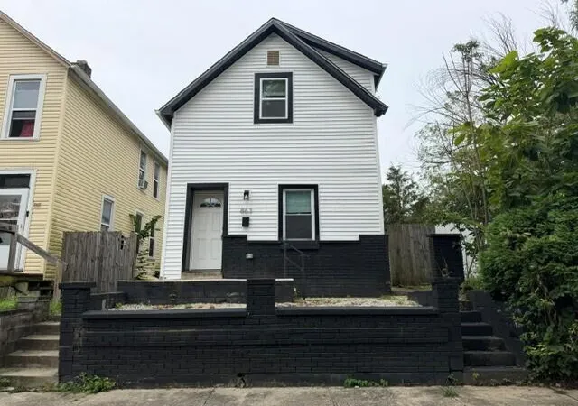 Photo 1 of Single family home for sale at 863 Carpenter St, Columbus, OH 43206 | MLS# 226036581 | Listing updated on 2026-09-25