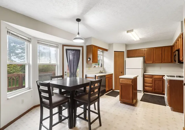 Photo 3 of Single family home for sale at 16 W Fieldstone, Etna, OH 43062 | MLS# 226036463 | Listing updated on 2026-10-06