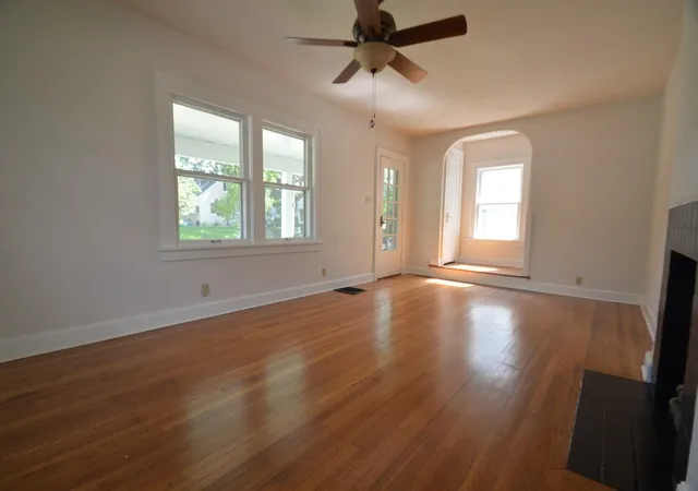 Photo 3 of Single family home for sale at 853 Oxley Rd, Columbus, OH 43212 | MLS# 226036542 | Listing updated on 2026-09-27