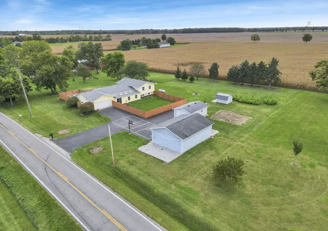 Single family home for sale at 5000 Lafayette Plain City Rd, London, OH 43140 | MLS# 226036467