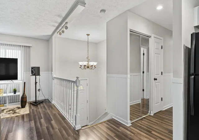 Photo 4 of Single family home for sale at 3054 Leon Ave, Columbus, OH 43219 | MLS# 226036339 | Listing updated on 2026-10-05