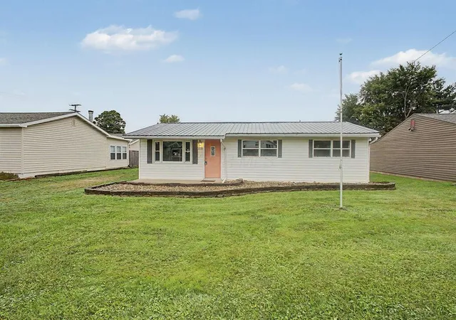Photo 1 of Single family home for sale at 600 East St, Mount Vernon, OH 43050 | MLS# 226036348 | Listing updated on 2026-10-04