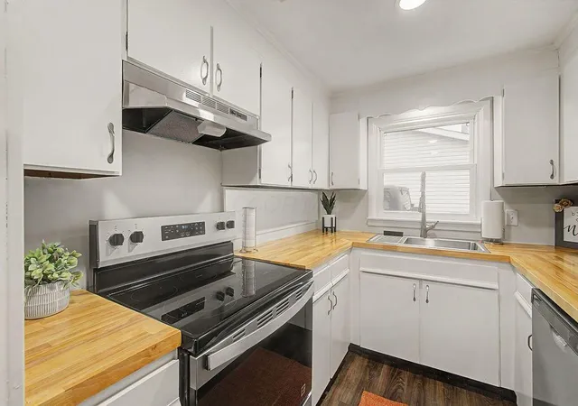 Photo 4 of Single family home for sale at 600 East St, Mount Vernon, OH 43050 | MLS# 226036348 | Listing updated on 2026-10-04