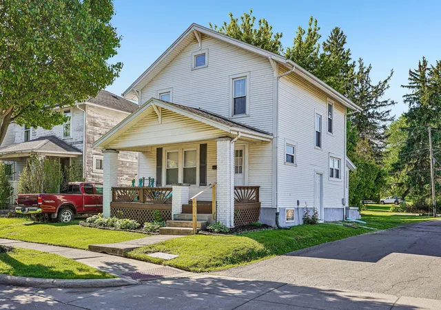 Photo 1 of Single family home for sale at 112 E Spring Ave, Bellefontaine, OH 43311 | MLS# 226036400 | Listing updated on 2026-09-24
