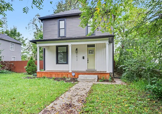 Photo 1 of Single family home for sale at 1612 Aberdeen Ave, Columbus, OH 43211 | MLS# 226036353 | Listing updated on 2026-10-01