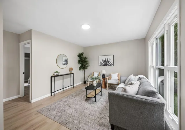 Photo 3 of Single family home for sale at 1382 Grovewood Dr, Columbus, OH 43207 | MLS# 226036387 | Listing updated on 2026-09-29