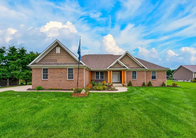 Photo 3 of Single family home for sale at 1628 Pickerington Rd Nw, Carroll, OH 43112 | MLS# 226036530 | Listing updated on 2026-10-04
