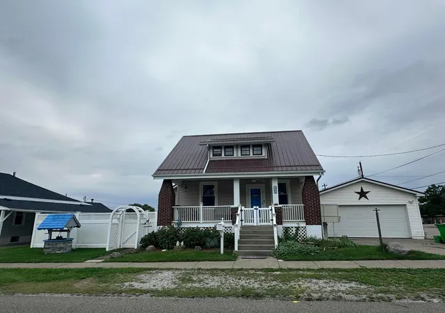 Photo 2 of Single family home for sale at 435 S 16th Street, Coshocton, OH 43812 | MLS# 226036384 | Listing updated on 2026-09-25