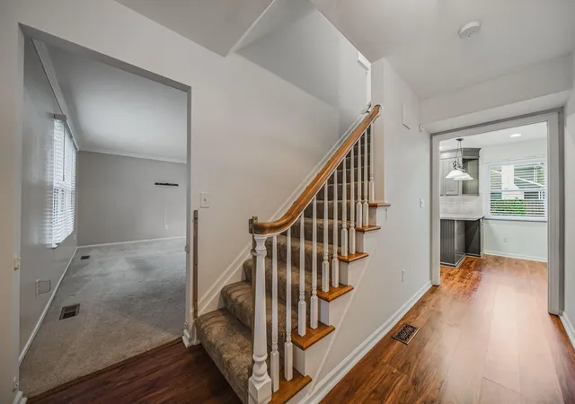 Photo 4 of Single family home for sale at 1055 Arundel Ave, Westerville, OH 43081 | MLS# 226036558 | Listing updated on 2026-09-28