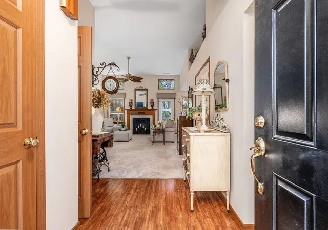 Photo 3 of Single family home for sale at 1851 Winding Holw Dr, Grove City, OH 43123 | MLS# 226036517 | Listing updated on 2026-09-25
