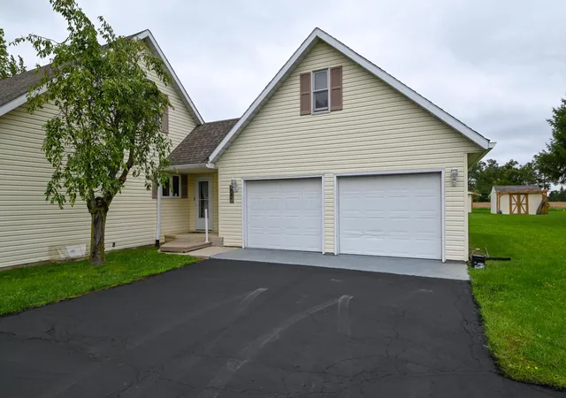 Photo 3 of Single family home for sale at 234 Somerlot Hoffman Rd W, Marion, OH 43302 | MLS# 226036404 | Listing updated on 2026-10-07