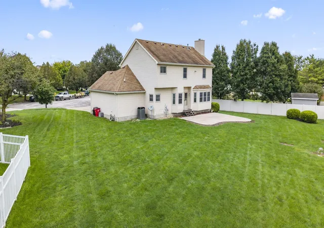 Photo 4 of Single family home for sale at 4764 Glencross Ct, Grove City, OH 43123 | MLS# 226036394 | Listing updated on 2026-09-26