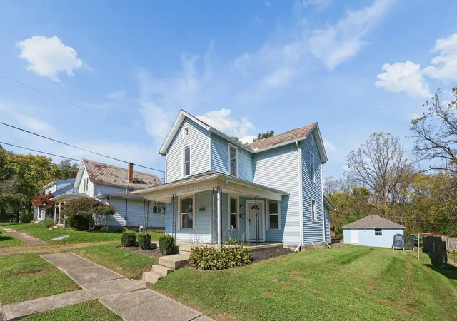 Photo 4 of Single family home for sale at 1318 W Maple St, Baltimore, OH 43105 | MLS# 226036556 | Listing updated on 2026-10-27