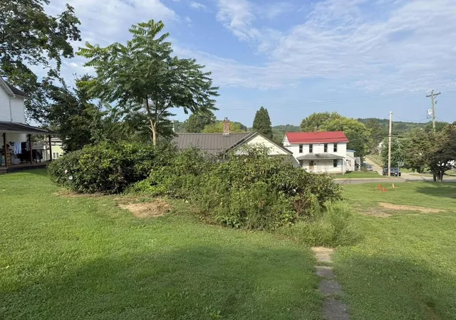 Photo 33 of Single family home for sale at 310 S State St, Crooksville, OH 43731 | MLS# 226036443 | Listing updated on 2026-09-24