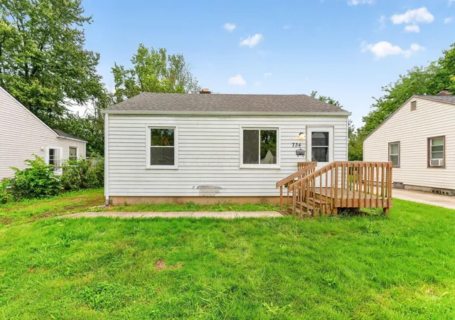 Photo 2 of Single family home for sale at 734 Arlington Ave, Columbus, OH 43211 | MLS# 226036510 | Listing updated on 2026-10-05