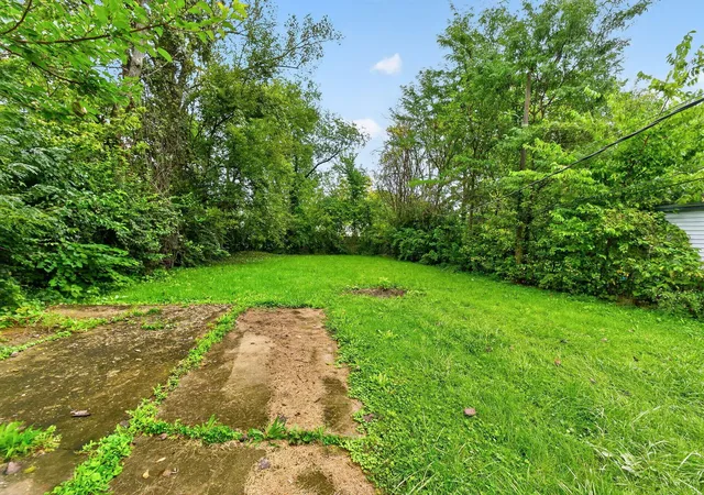 Photo 4 of Single family home for sale at 734 Arlington Ave, Columbus, OH 43211 | MLS# 226036510 | Listing updated on 2026-10-05
