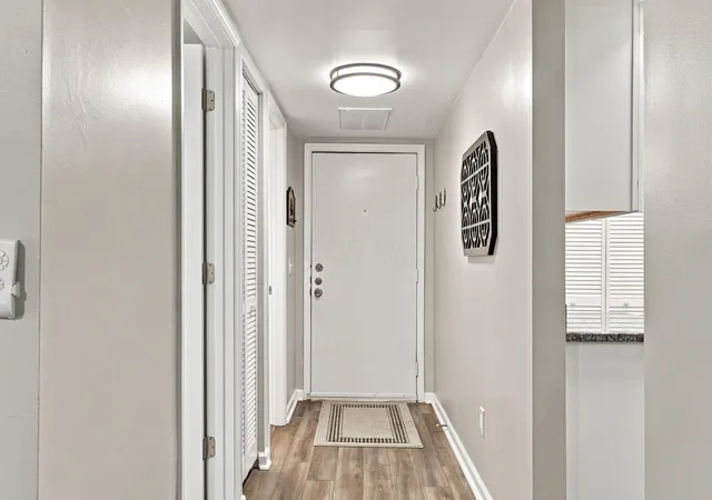 Photo 3 of Condo for sale at 5098 Strawpocket Ln #3, Westerville, OH 43081 | MLS# 226036469 | Listing updated on 2026-10-09