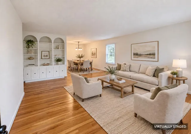 Photo 3 of Single family home for sale at 4794 Hillcrest St N, Hilliard, OH 43026 | MLS# 226036461 | Listing updated on 2026-10-07