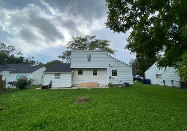 Photo 3 of Single family home for sale at 644 N Columbia Ave, Columbus, OH 43219 | MLS# 226036462 | Listing updated on 2026-09-24