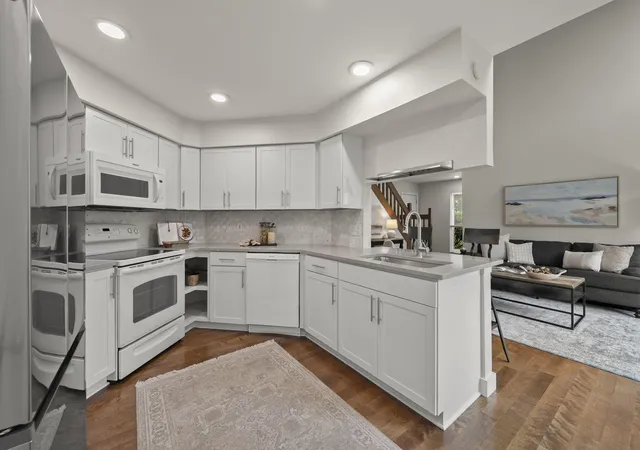 Photo 3 of Single family home for sale at 7370 Palmleaf Ln, Columbus, OH 43235 | MLS# 226036471 | Listing updated on 2026-10-01